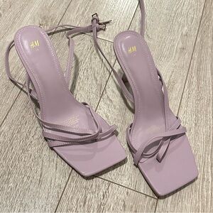 Lavender Strappy Heels NEVER WORN Size 8